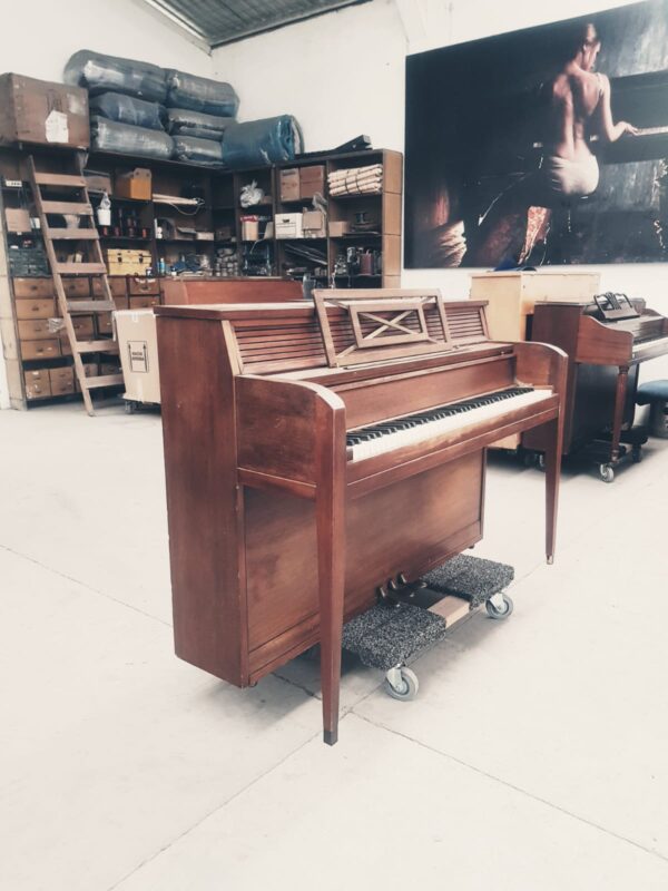 #97029 ¡OFERTA! Piano Consola marca WEBER, 5 años de Garantía.