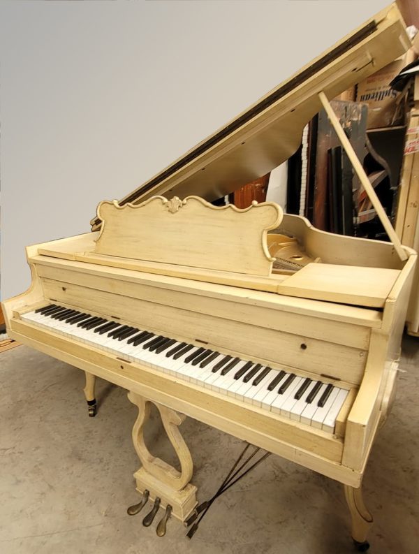 #34869 Piano CONWAY, Estilo Francés Marfil mate.