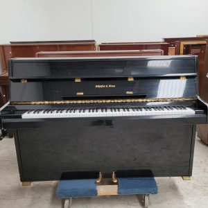 #609490 Piano Schafer & Sons, Modelo SV-40.