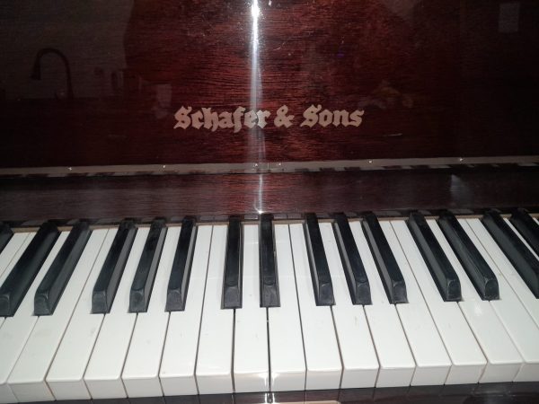 #304929 Piano SCHAFER & SOSNS SM-3, pata francesa.