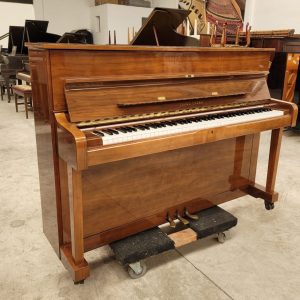 #0094487 Piano Young Chang Estudio, Seminuevo, Corea - Encino