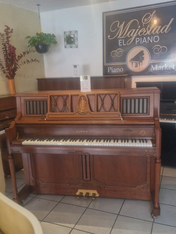 #IQF02360 Piano SAMICK,  Confirmar existencia.