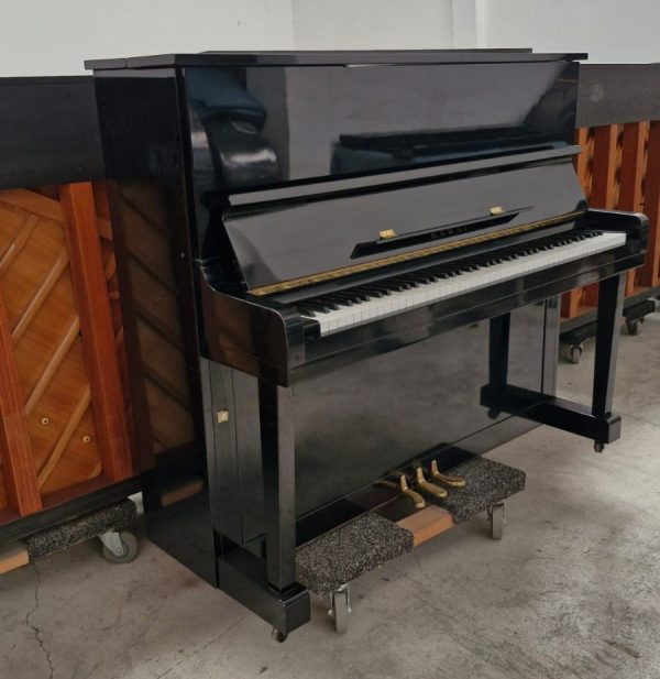 #370420 Piano KAWAI, Modelo KU-1, Elegancia y Calidad Japonesa.