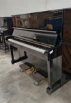 #370420 Piano KAWAI, Modelo KU-1, Elegancia y Calidad Japonesa.