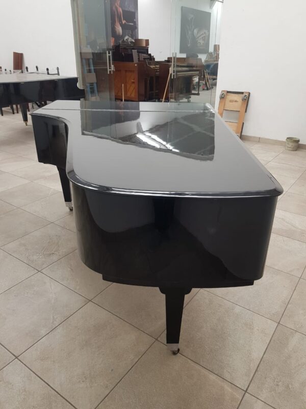 STEINWAY & SONS — El Mejor Piano del Mundo, Ahora a Tu Alcance en Su Majestad el Piano.