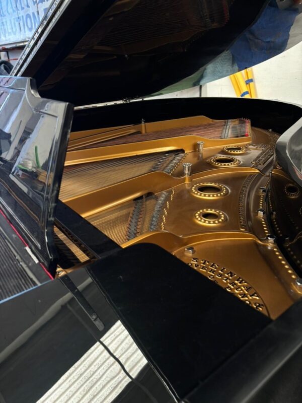Piano de media cola Steinway & Sons Modelo A 1.88 m – acústico seminuevo