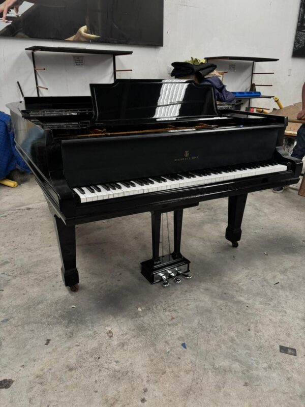 Piano de media cola Steinway & Sons Modelo A 1.88 m – acústico seminuevo
