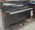 #HHB00947 Piano HYUNDAI Estudio/Consola Elegacia y Calidad.