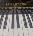 #HHB00947 Piano HYUNDAI Estudio/Consola Elegacia y Calidad.