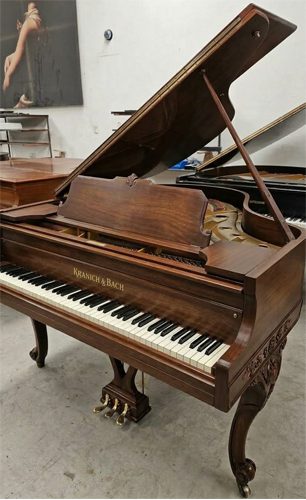 ¡OFERTA! Piano KRANICH & BACH, largo 150 cm. Estilo Francés, Timbre Refinado.