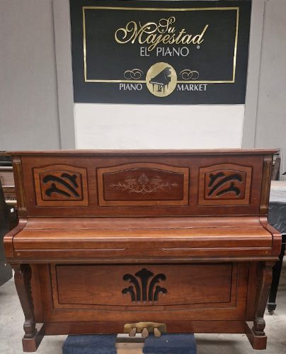 #1837293 Piano YOUNG CHANG  U-121, Sonido que conquista desde la primera nota.
