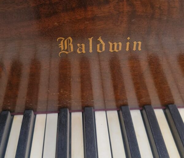 #93853 Piano BALDWIN 1/4 de cola. Sonido con personalidad propia.