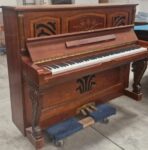 #1837293 Piano YOUNG CHANG  U-121, Sonido que conquista desde la primera nota.