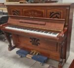 #1837293 Piano YOUNG CHANG  U-121, Sonido que conquista desde la primera nota.