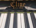 #1985076 Piano CLINE Modelo CU-41 Timbre Refinado.