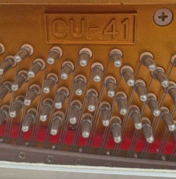 #1985076 Piano CLINE Modelo CU-41 Timbre Refinado.