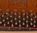 #2003315 Piano YOUNG CHANG  Modelo U-121 Carácter sonoro impecable.