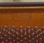 #1837293 Piano YOUNG CHANG  U-121, Sonido que conquista desde la primera nota.