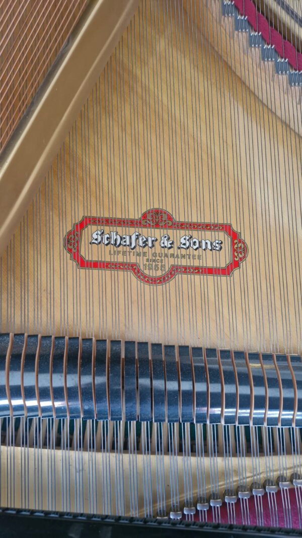 #841412 Impecable Piano SCHAFER & SONS, Modelo SS-69.
