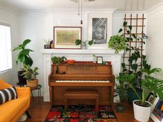#204185 Piano STARCK, Excelente calidad y Sonido.