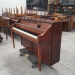 #146177  PIANO  MARCA ESTEY CALIDAD Y SONIDO. A PAGOS.