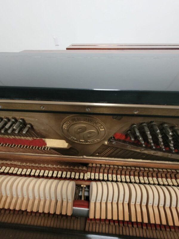# 38929 Piano Tipo Estudio FRITZ DOBBERT Brasil.