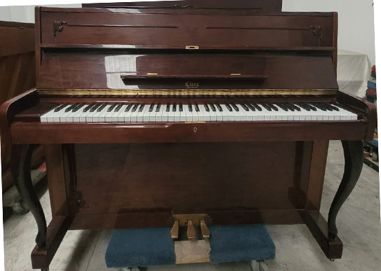 #2117944 Piano CLINE, Modelo CU-44, Estudio.