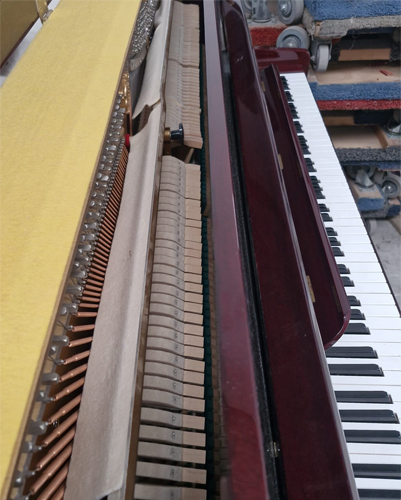 #K01061 PIANO SAMICK Modelo Estudio/Consola, color tinto.