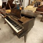 #186476 Piano BREWSTER 1/4 de Cola. Chocolate.