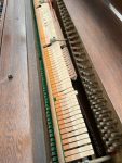 # 217398 Piano FISCHER, Tipo Vertical Consola