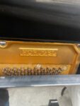 #O21974 Piano HORUGEL By SAMICK, Modelo WG-9, Tipo Vertical Estudio.