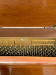 #1321777 Piano YOUNG CHANG, Modelo F-110, Tipo Vertical Estudio/Consola.