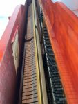 #2158138 Piano YAMAHA Modelo W104, Estudio.