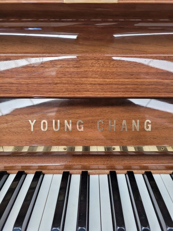 #0094487 Piano Young Chang Estudio, Seminuevo, Corea - Encino