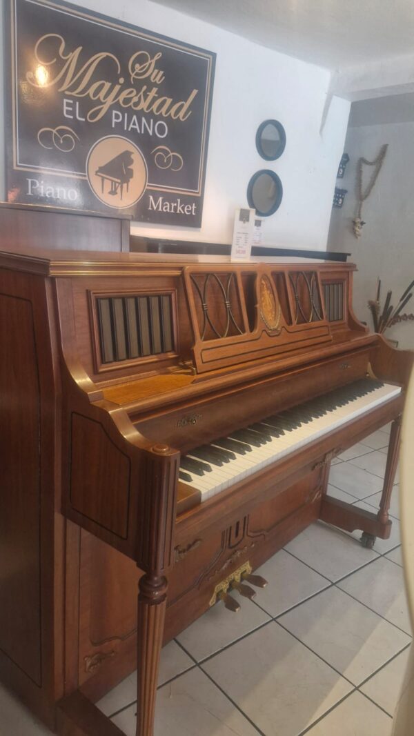 #IQF02360 Piano SAMICK,  Confirmar existencia.