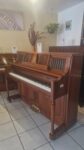 #IQF02360 Piano SAMICK,  Confirmar existencia.