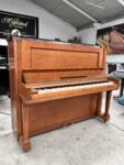PIANO STEINWAY & SONS VERTICAL CON IPAD, TOCA SOLO. LA CIMA DEL LUJO Y LA TECNOLOGÍA EN UN SOLO PIANO.
